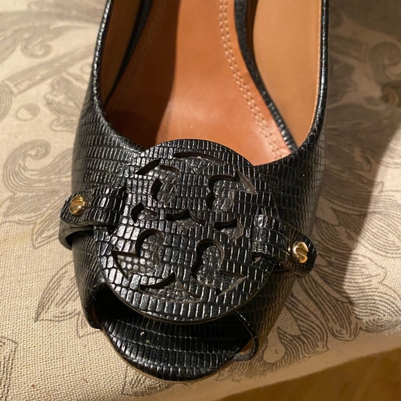 Tory Burch Wedge Heels Size 10 “like new” - Picture 7 of 8